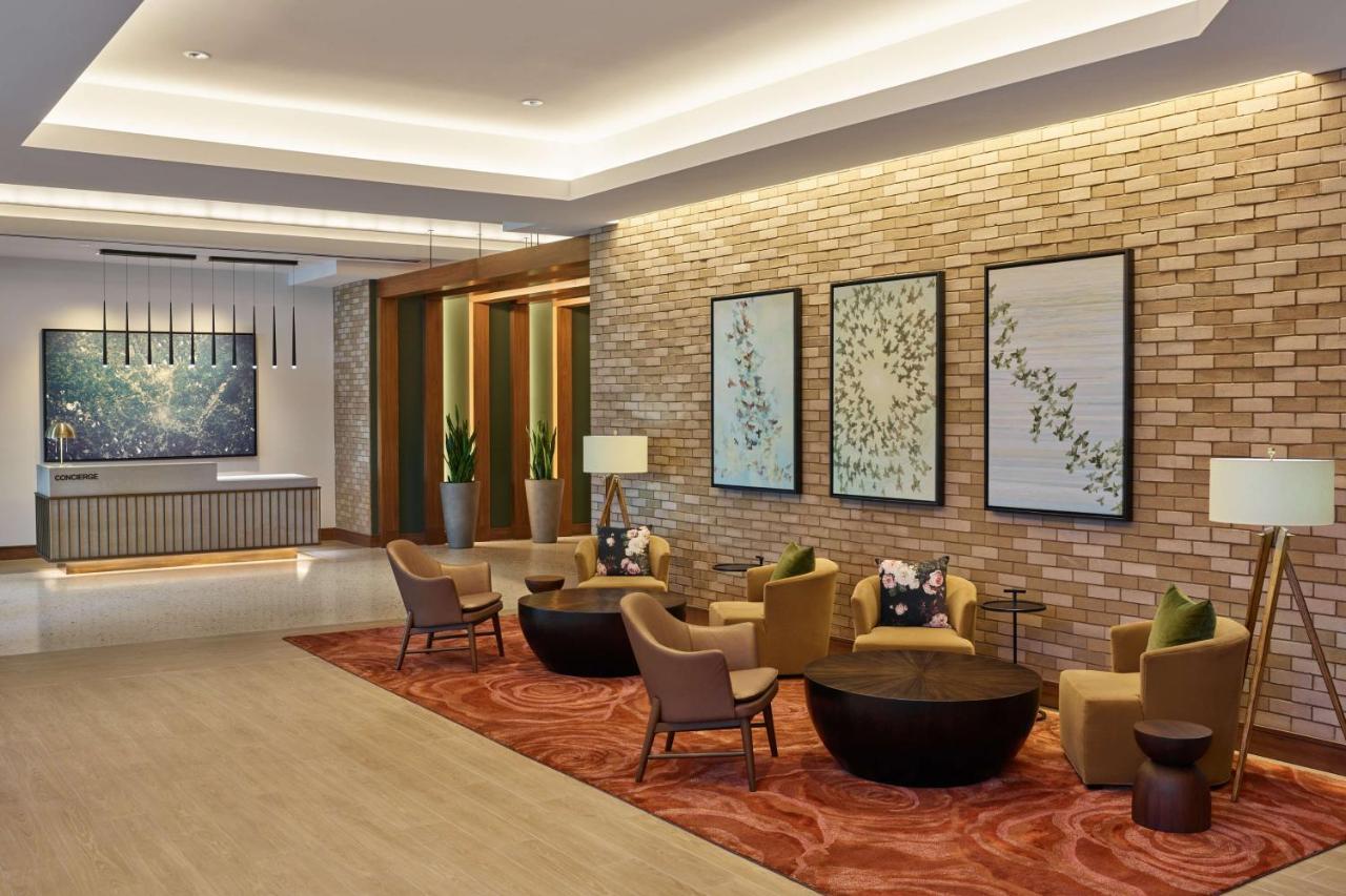 Hilton Atlanta Airport Hotel 4*