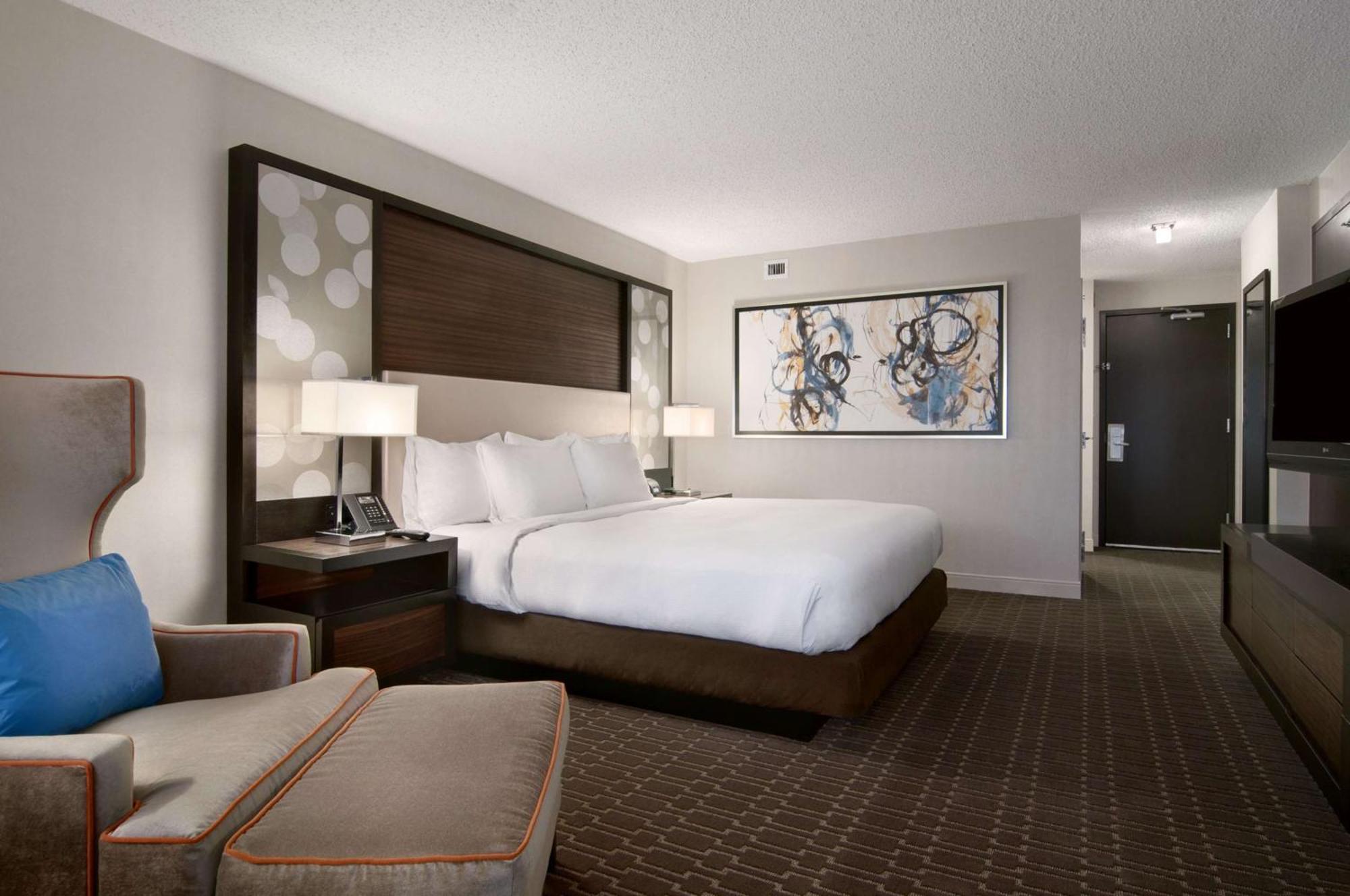 Hotel Hilton Atlanta Airport 4*