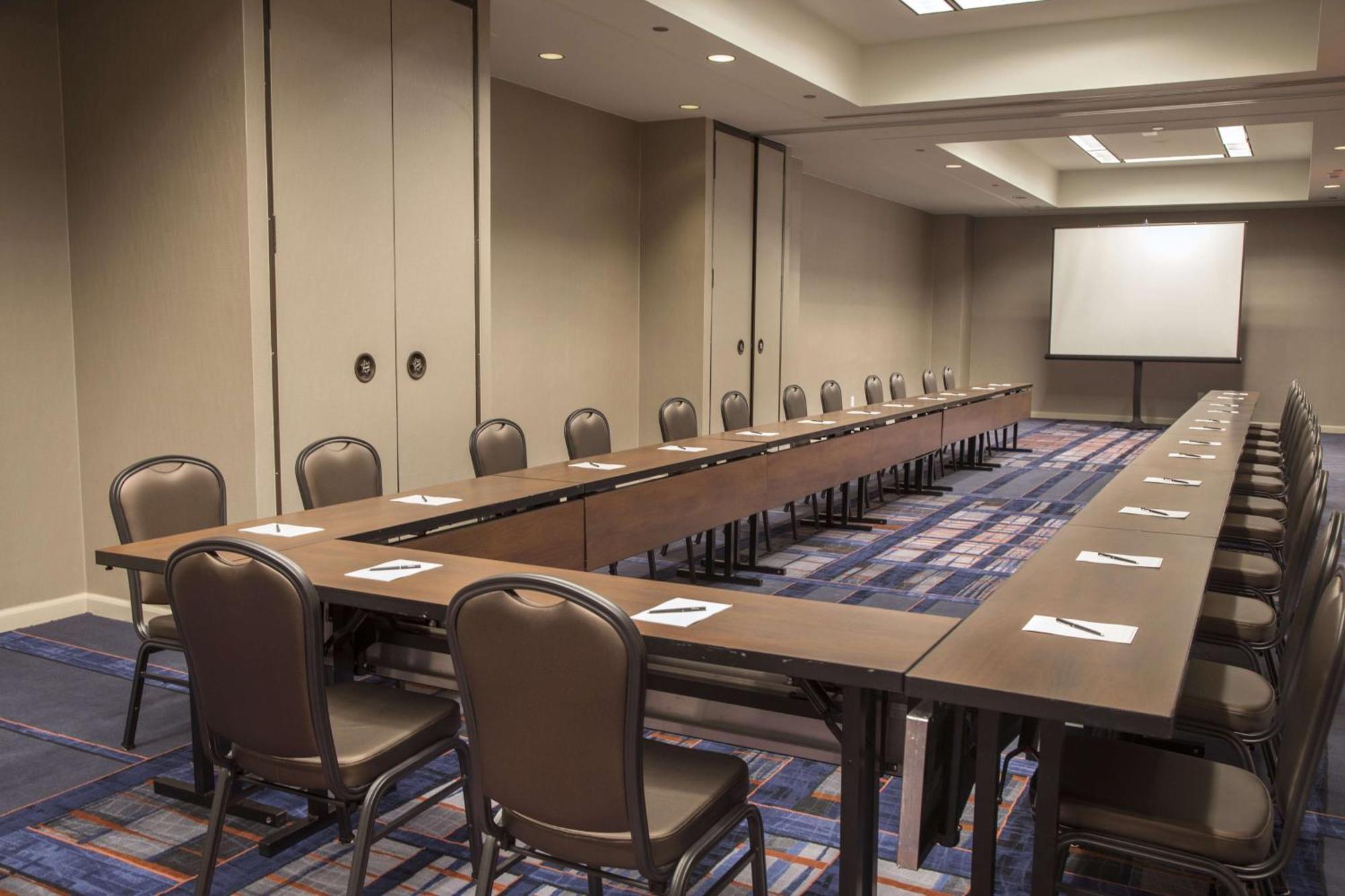 Hilton Atlanta Airport College Park