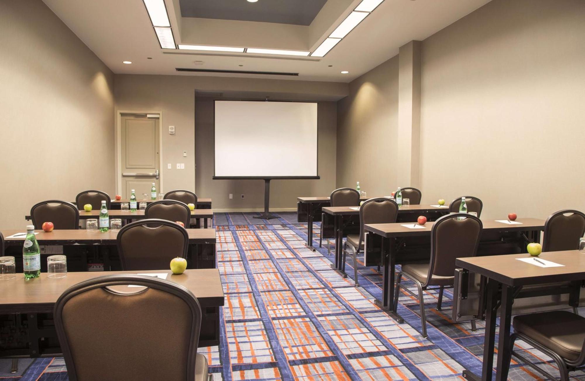 Hilton Atlanta Airport Hotel