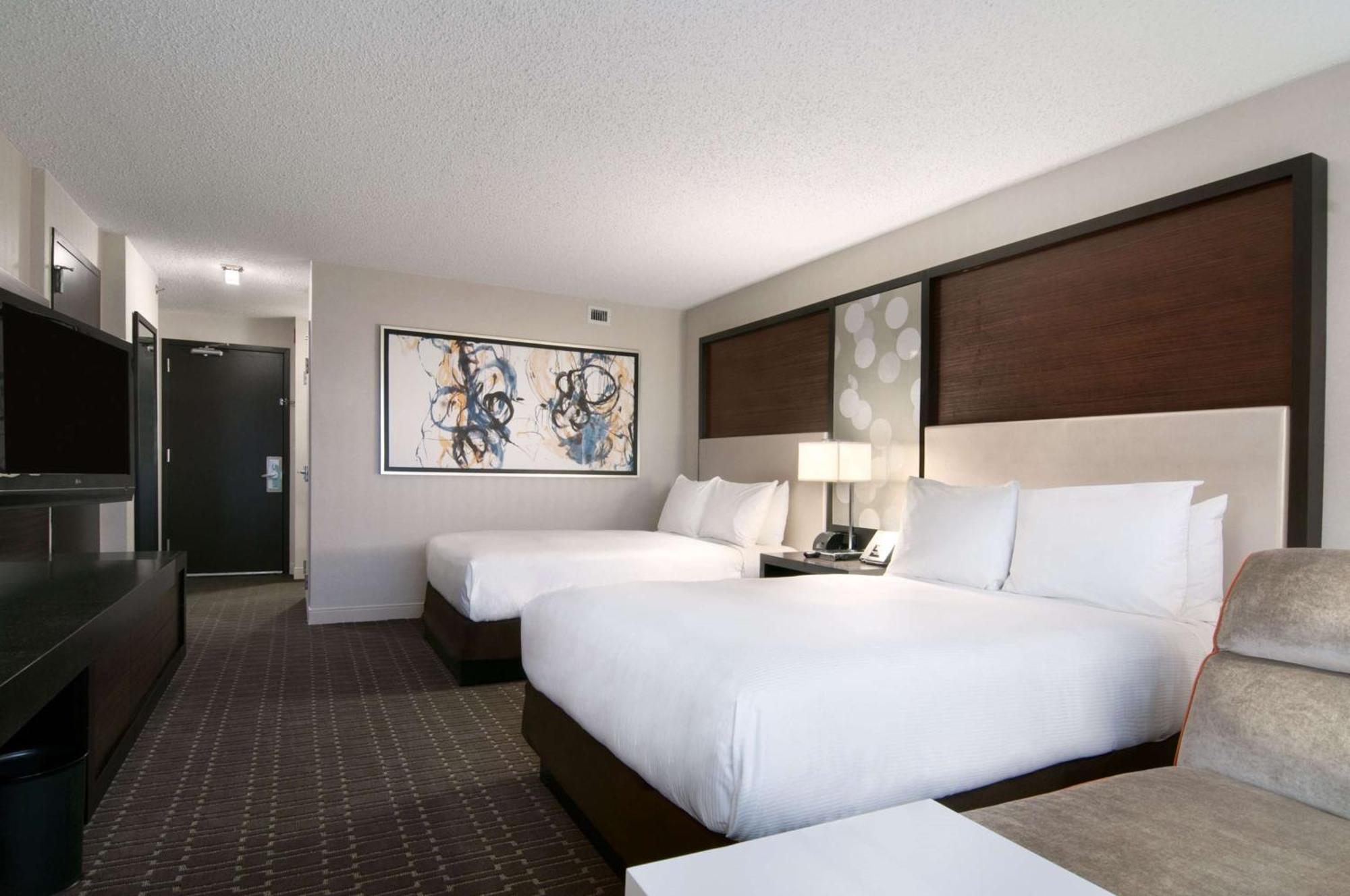 Hotel Hilton Atlanta Airport 4*